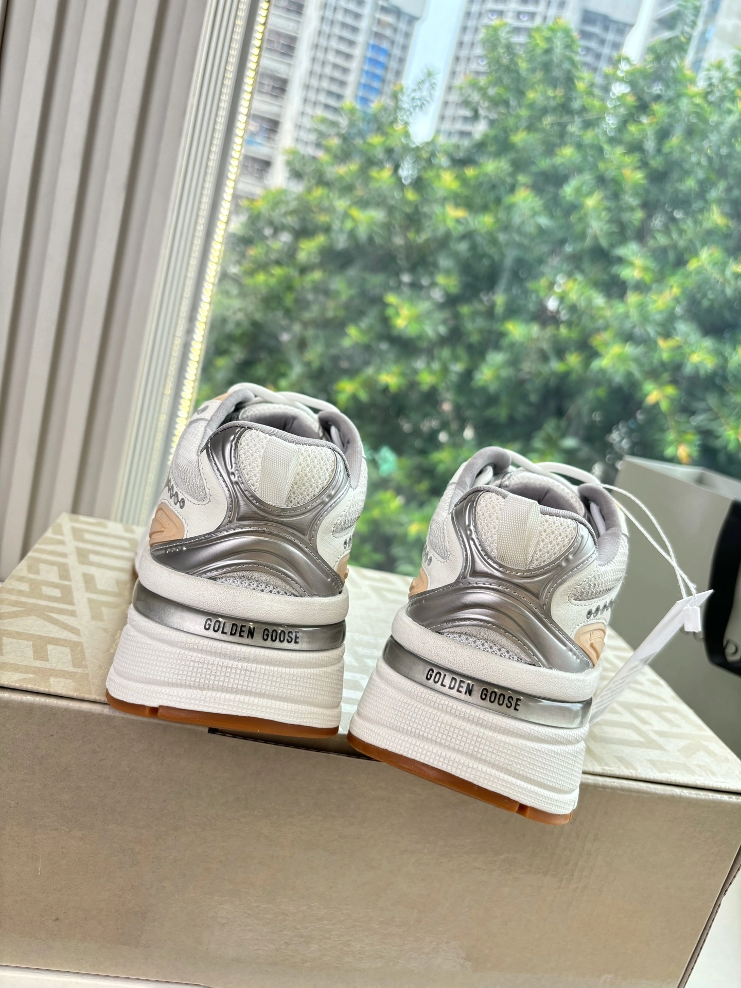 OOBB-- 6642 GMF00724.F006476.10272 GWF00724.F006476.10272 cowhide item:E-X002I0827